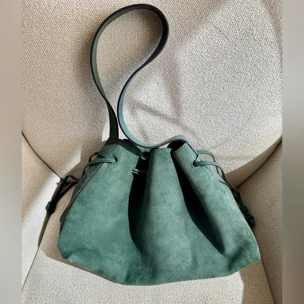 NWT! | MADEWELL The Drawstring Shoulder Bag in Architect Green Suede - Picture 5 of 13